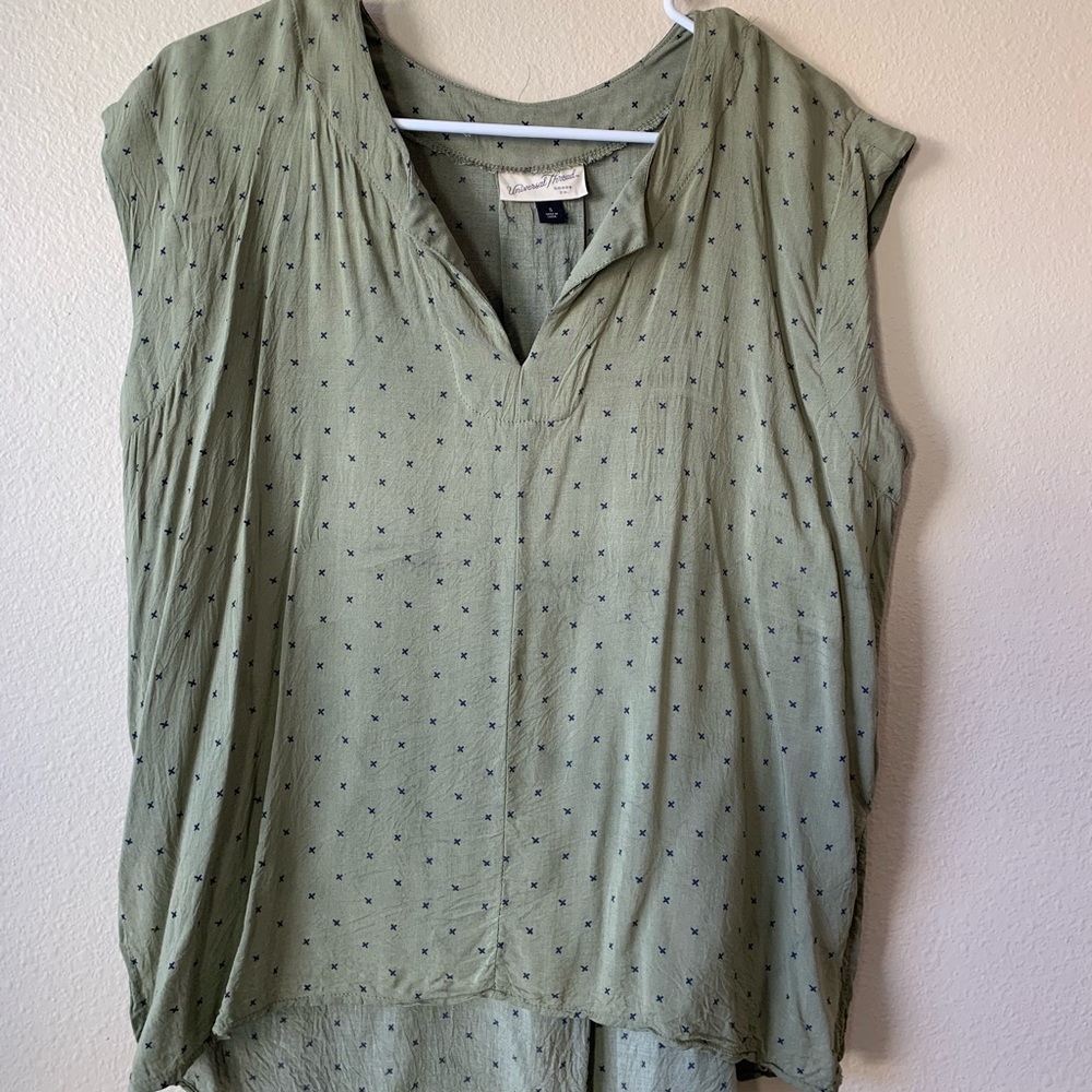 Universal thread top